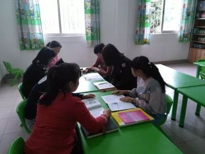 凝聚集體智慧 打造高效課堂——雅正幼兒園開展大班級(jí)家長學(xué)校案例教學(xué)研討活動(dòng)